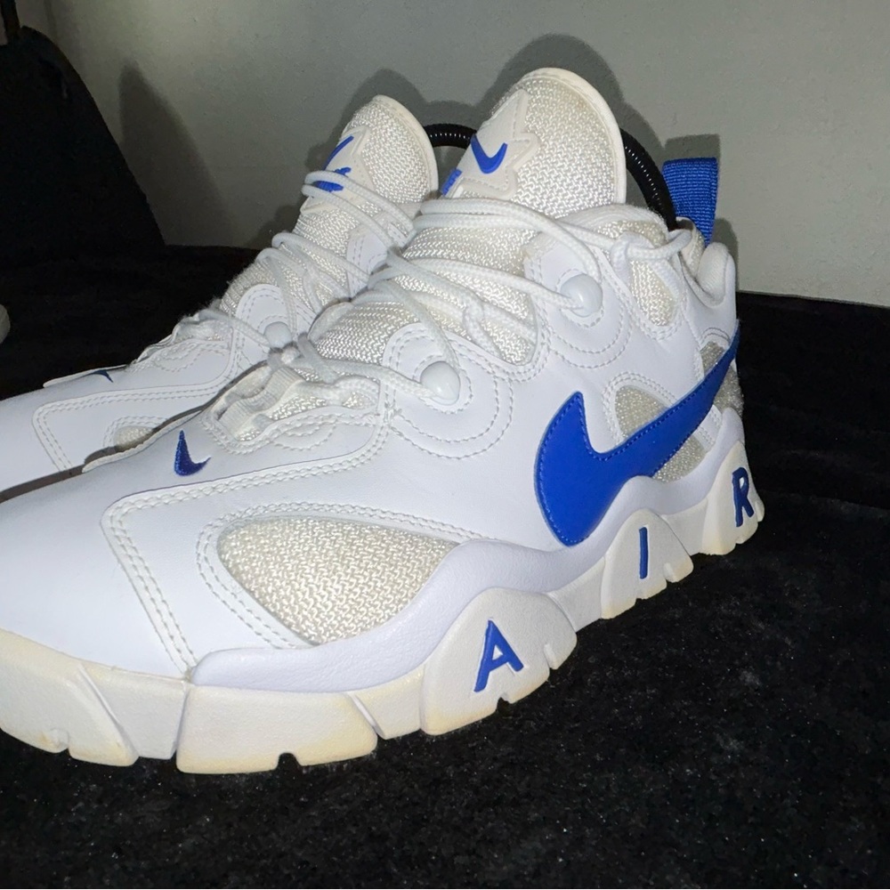 Nike Barrage Sneakers size 9 - Picture 3 of 5